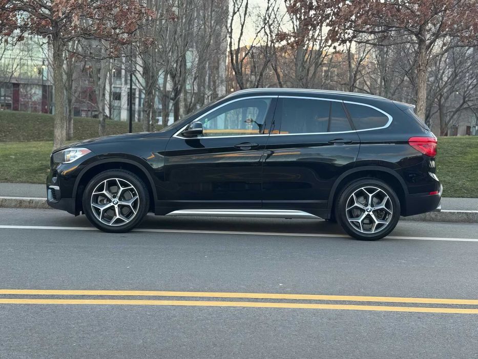 BMW X1 xDrive28i      2019