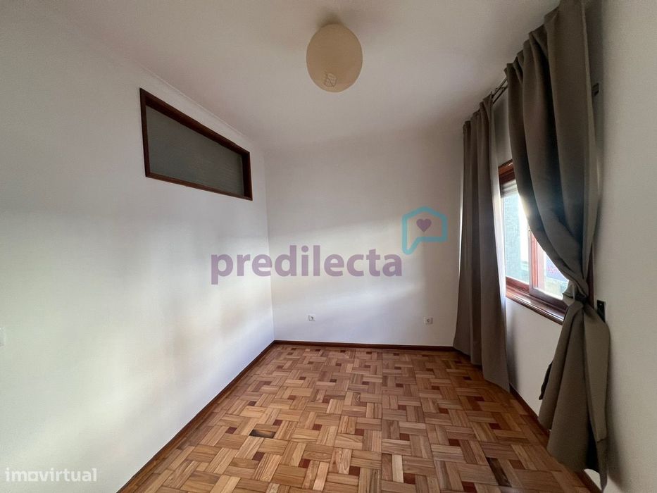 REF4149 - T2 Faria Guimarães, Porto