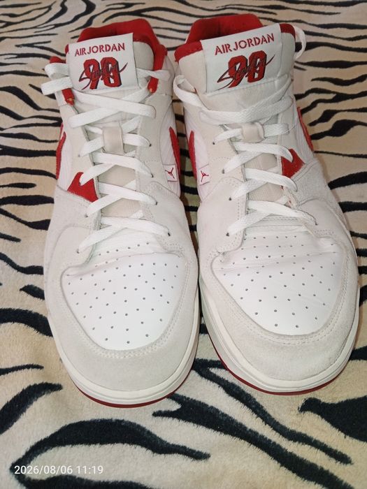 Кросовки Air Jordan размер 50.5, по стельке 32 см