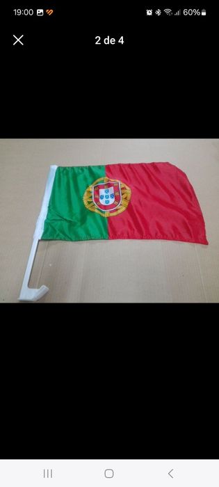 Lote 200 Bandeiras carro "Portugal"
Vendido apenas em lote.