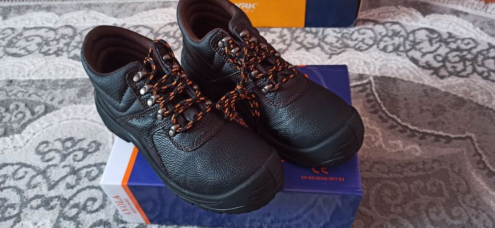 Ботінки робочі захистні