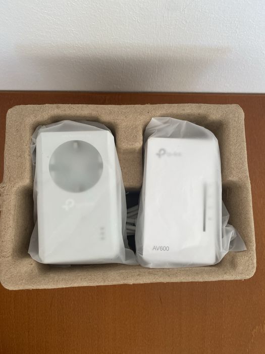 TP Link - Powerline Wi-Fi Kit AV 600