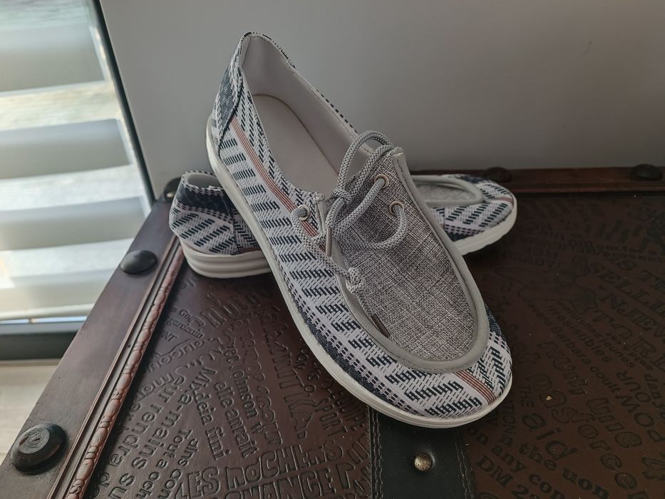 Nowe lniane lekkie buty rozm. 38