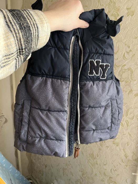 Жилетка/безрукавка 104-110 2-3 роки HM