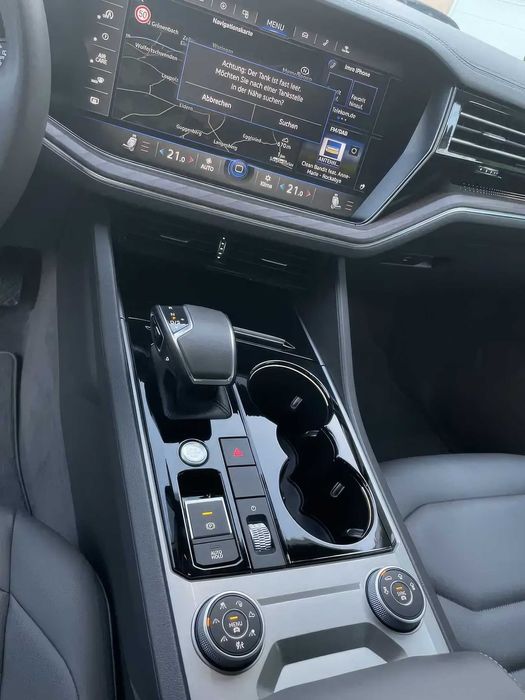 Volkswagen Touareg      2019