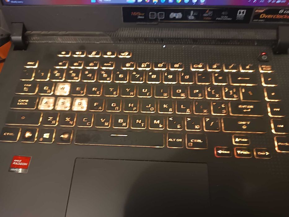 ASUS ROG Strix G15 (Ryzen 9 / RX 6800M 12GB / 2K 165Hz) • Сталкер 2 летает