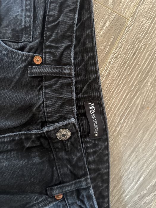 Джинси моми від ZARA