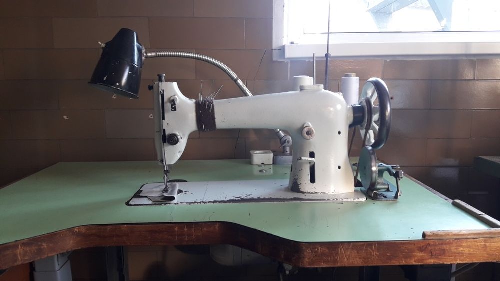 Швейні машинки промислові