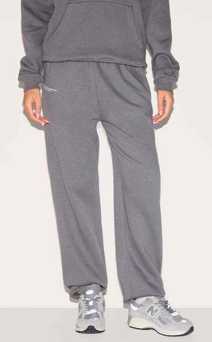 Стильні джогери PrettyLittleThing у вугільно-сірому кольорі