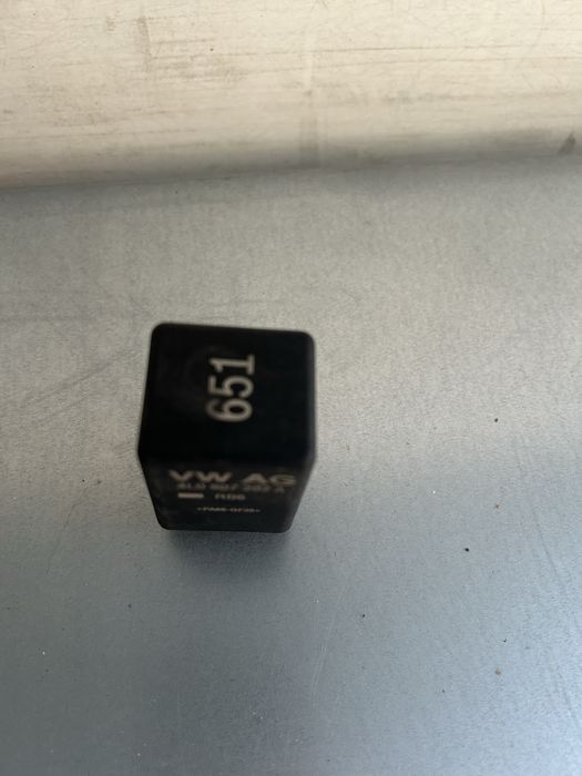 PRZEKAŹNIK ŚWIEC ŻAROWYCH AUDI VW SEAT 4L0907282A