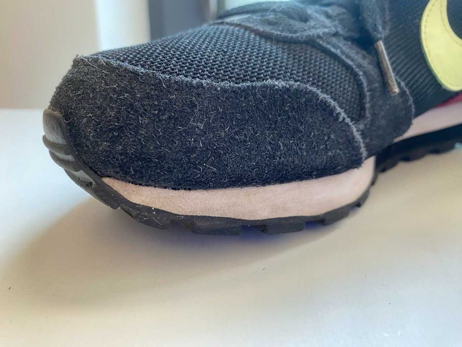 Obuwie sportowe NIKE MD RUNNER 2, rozmiar 38 (małomierne)