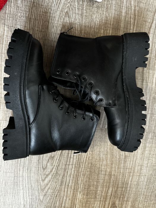 Жіночі чорні ботинки з натуральної шкіри на овчині, 38 розмір 24,5 см
