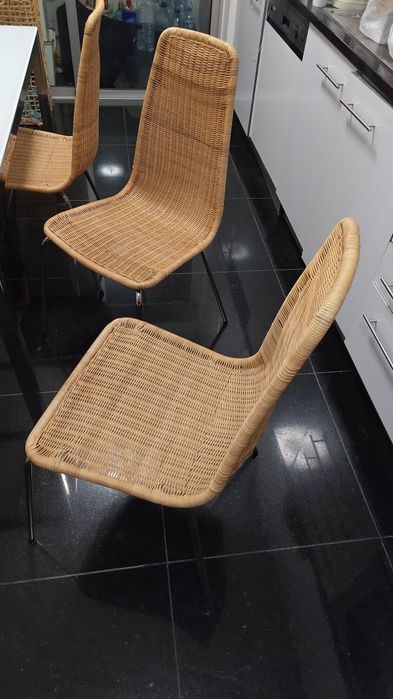 Mesa de cozinha + 4 Cadeiras
