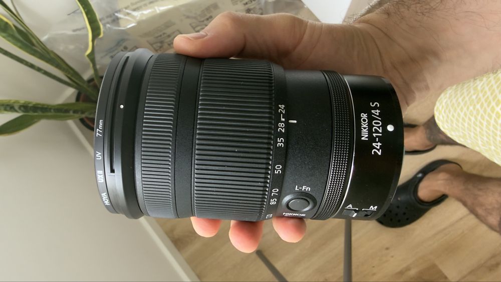 Objetiva Nikon Nikkor 24-120mm f/4 S