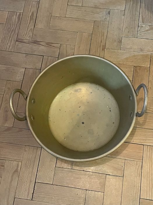 Braseira em liga de latão