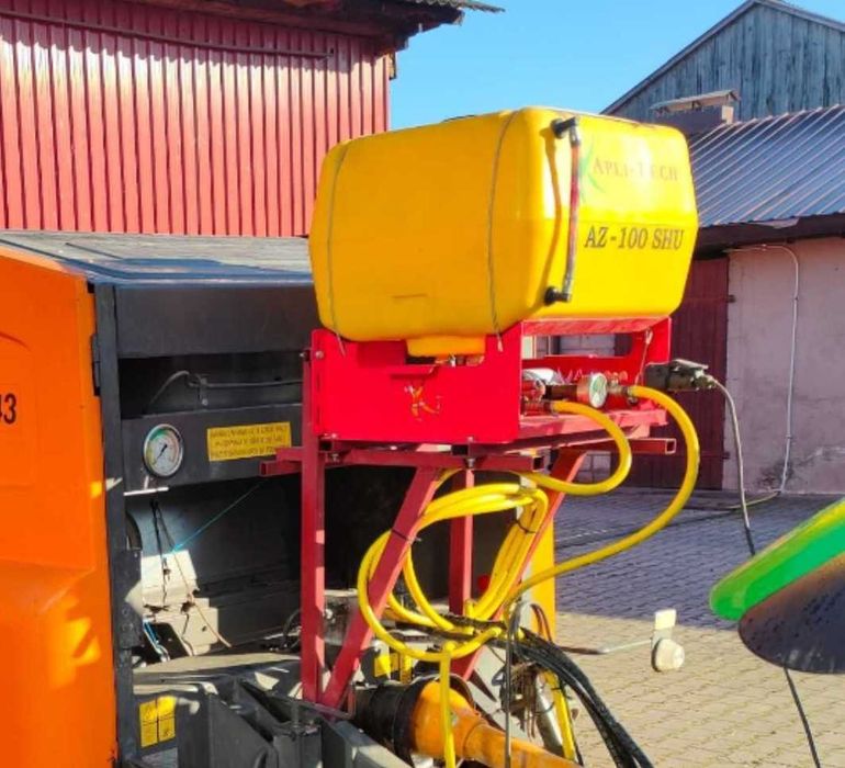 Aplikator do zakiszania Apli-Tech AZ-100 SHU Prasa Wał ugniatający przyczepa zakiszacz pryzmowy 100ltr 12V Oryginał Shurflo
