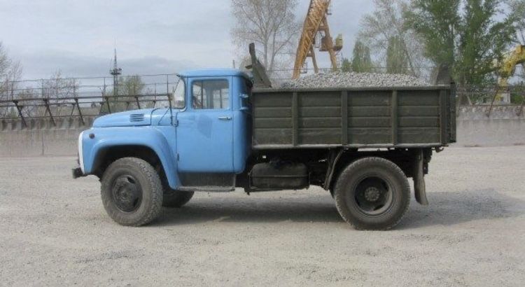 Песок горный и мытый , щебень , отсев , чернозем