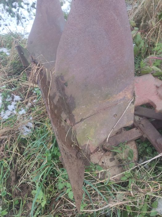 Плуг 2 35 заводський