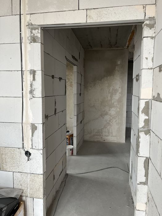 Продаж 2-кім квартири  у новому заселеному будинку. 60 м2. Підходить під Є оселя