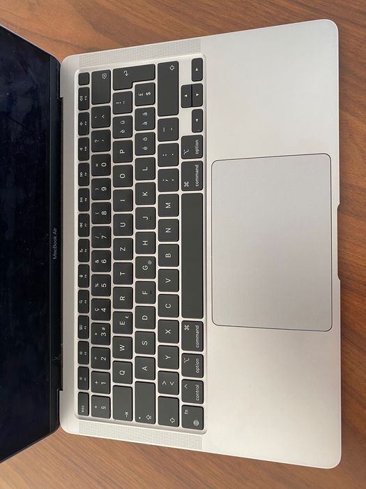 Mac air M1 8GB 250GB