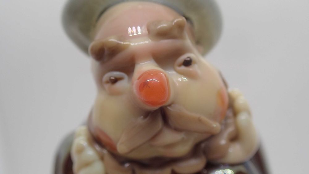 Estatueta antiga em Vidro