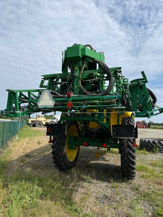 Обприскувач John Deere M952i
