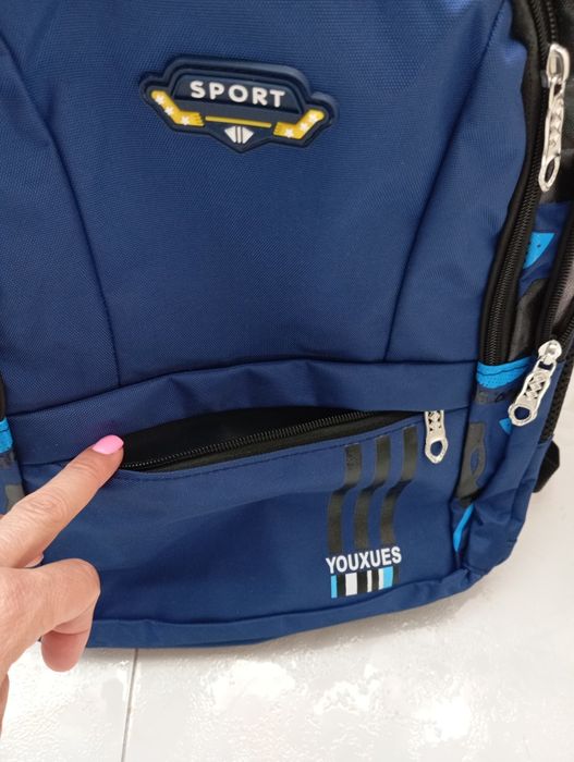 Mochila escolar nova