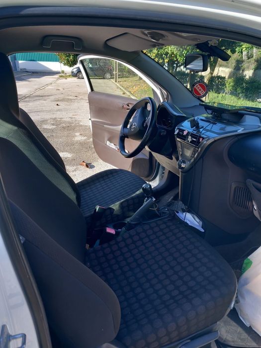 Toyota iQ 1.0 do ano 2010