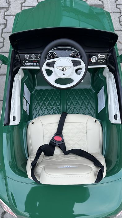 Детский электромобиль Bentley Mulsanne  12V  2×45W  пульт 2.4G
