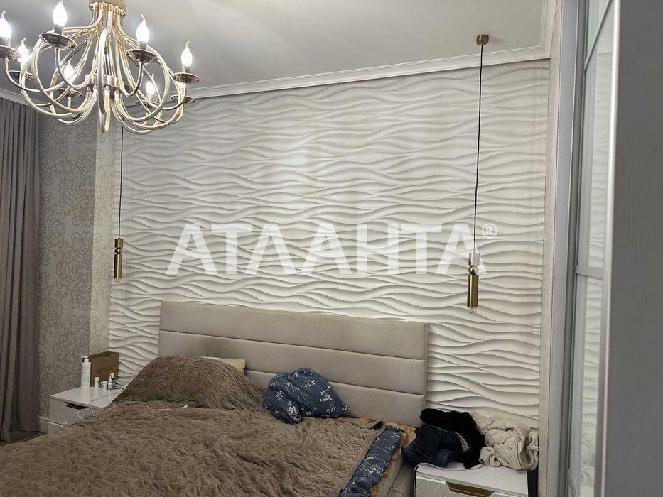 3 кімнатна квартира з євроремонтом у новому будинку