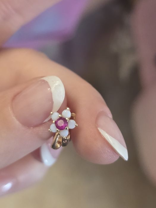 Золотые сережки с камнями 585 пробы