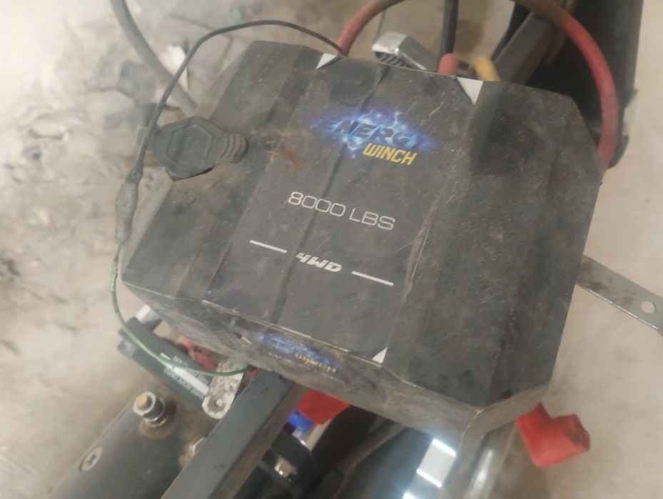 Бампер силовий на джипа з лебідкою
