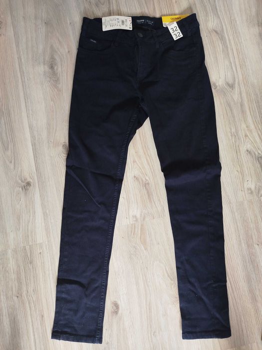 Spodnie dżinsowe cropp nowe jeansowe L32 W 32