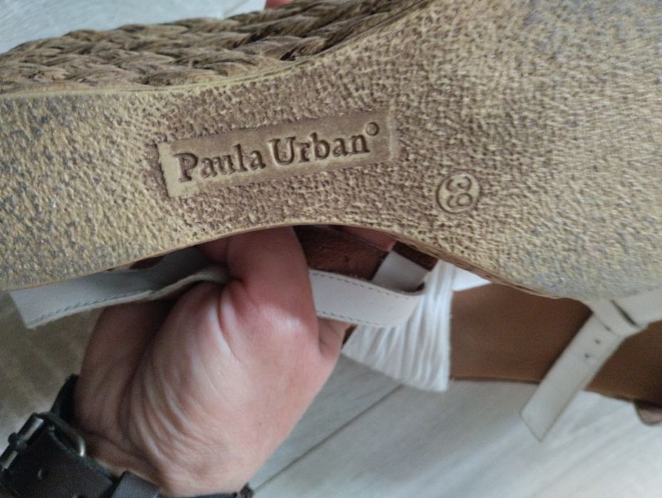 Босоножки, босоніжки Paula Urban