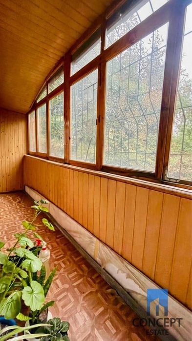 Продам большую 3 комн. квартиру 61 м2 ул.Независимости (Титова)