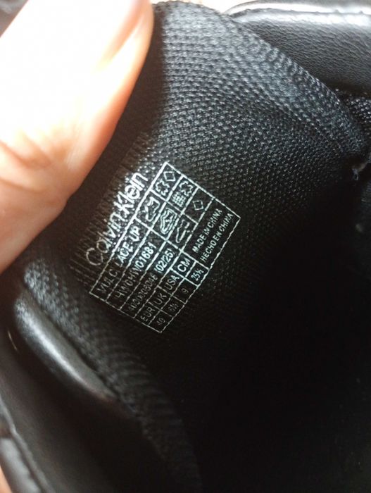 Calvin Klein skórzane sneakersy 40