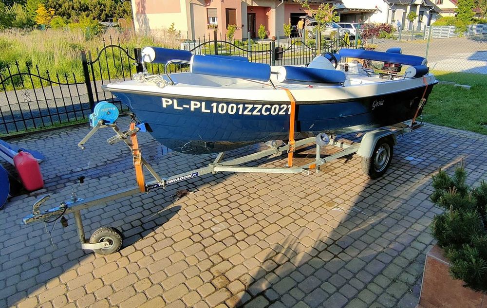 łódź motorowa Dreamline 430