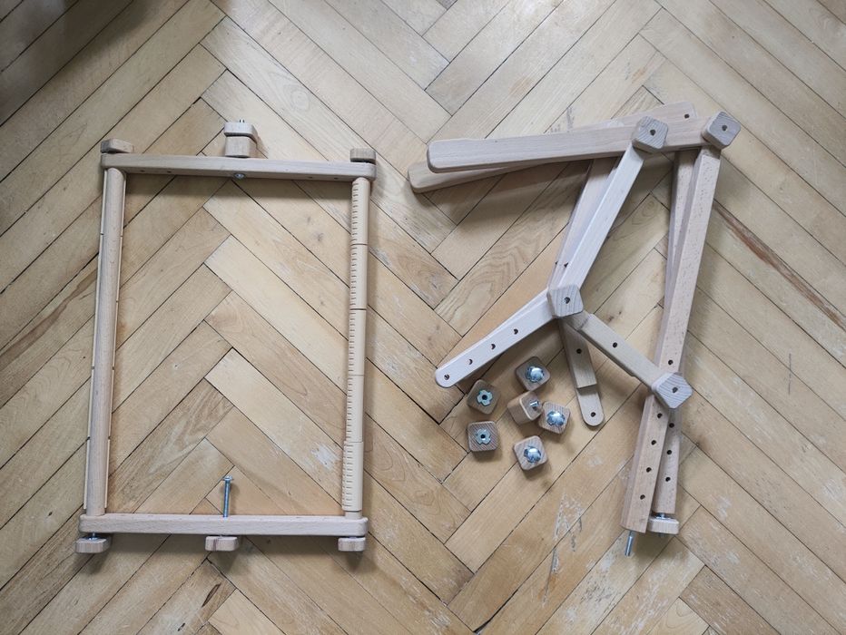 Дерев'яний станок для вишивання