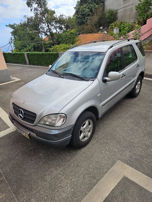 Vendo Mercedes ML 270