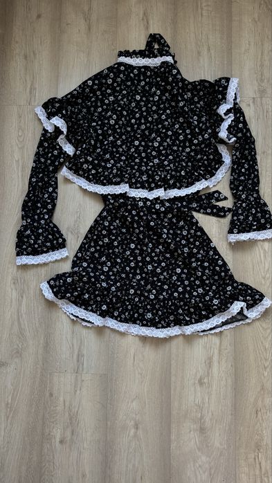 Сукня жіноча дуже ніжна на довгий рукав