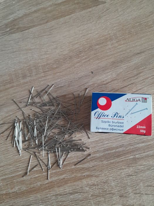 Sprzedam szpilki biurowe