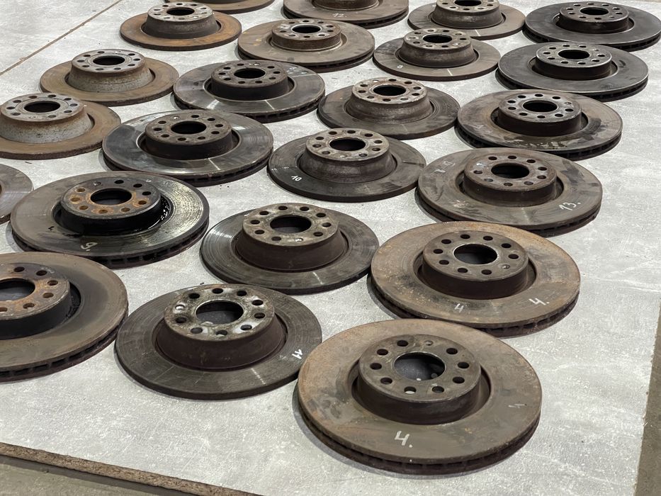 тормозные диски passat b6 тормозні диски пассат б6 гольф 5 шкода а5