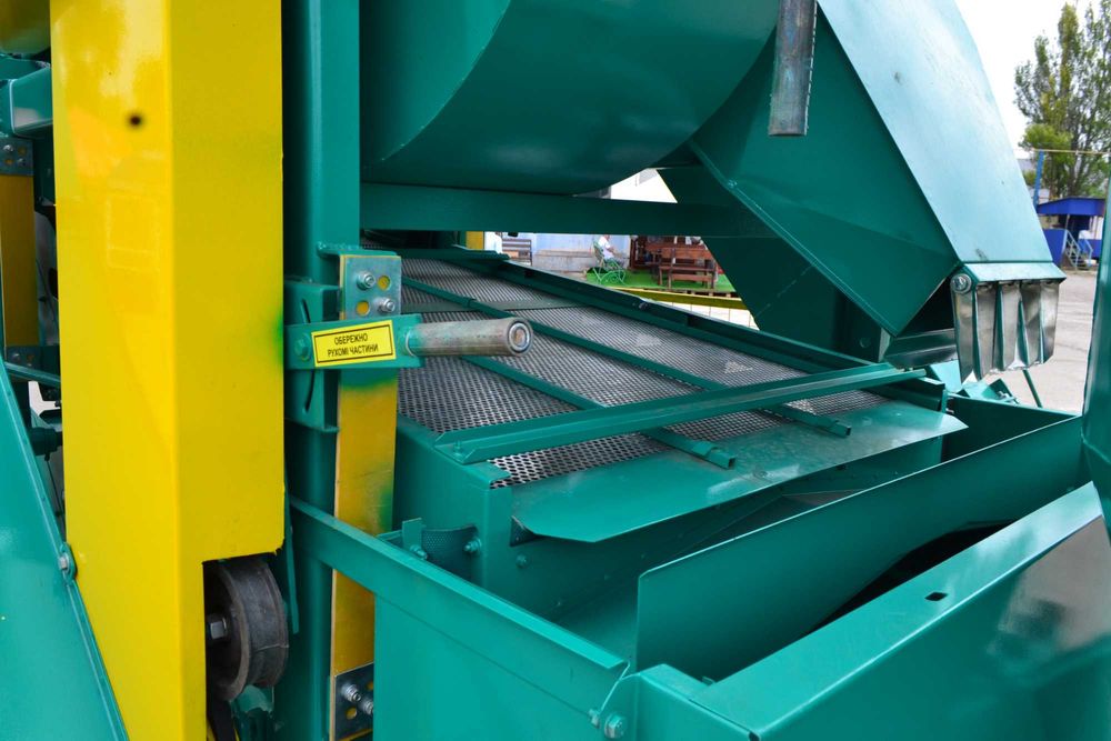 Очисник вороху  ОВС-25У зциклоном і збільшеним вивантаженням ОВС-25.