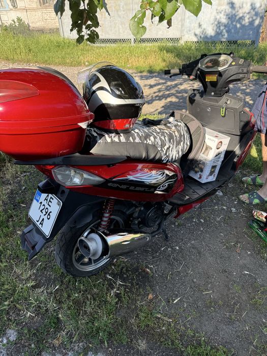 Продам скутер б/у в хорошем состоянии Spark SP150S-17B