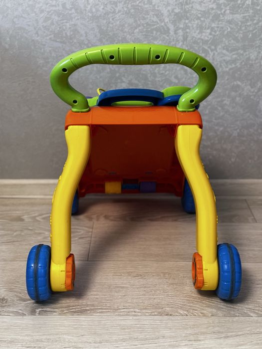 Ходунки штовхач з інтерактивною ігровою панеллю