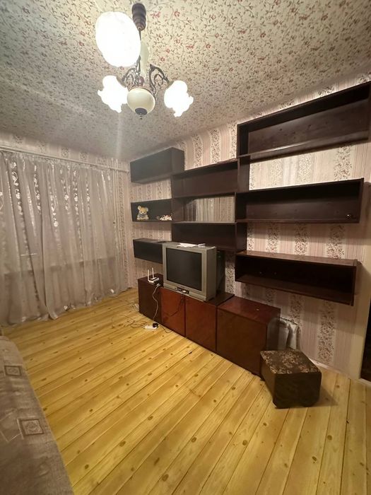 1 этаж 2-к.Квартира Центр ул.Дворцовая 12