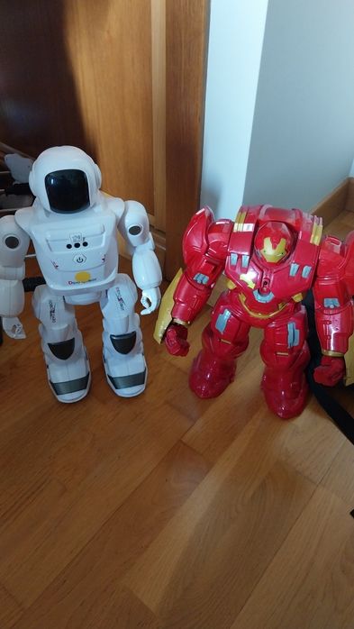 Robôs manuais e autómato