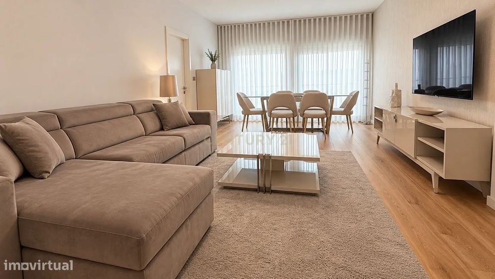 Apartamento como novo na Urbanização da Atalaia, Amadora - com 3 Quart
