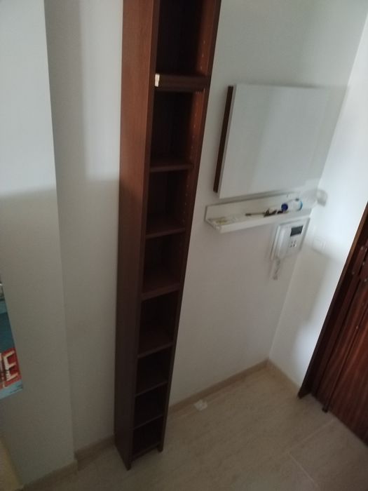 Estante em Madeira | Ideal para Livros, CDs, etc | Como Nova