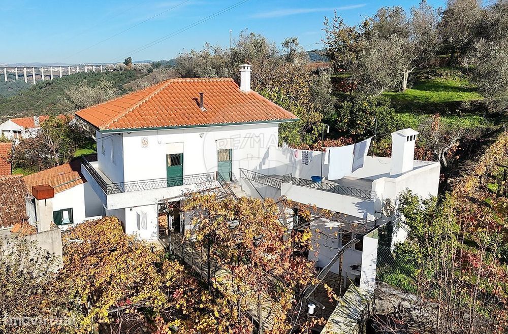 Moradia T4 para venda